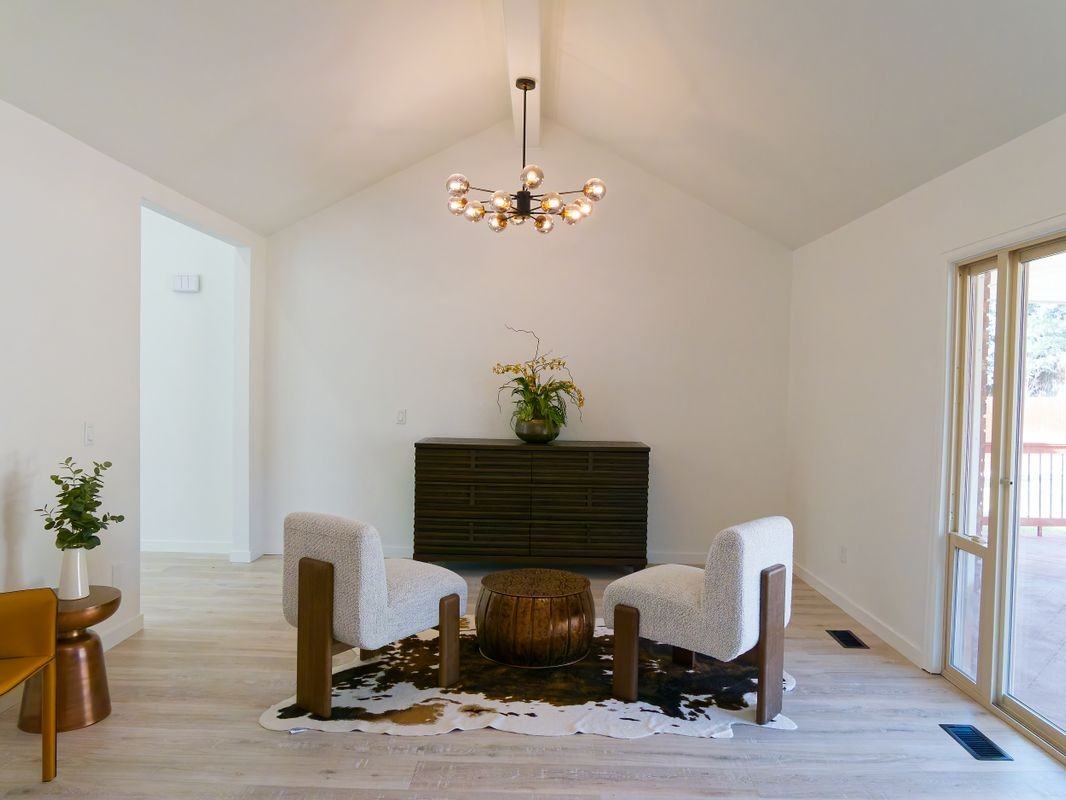 5927 S Yates Ct - Photo 6 of 29