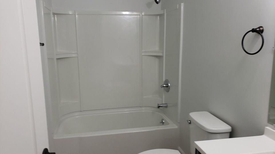 83 Glen Ridge Ct - Photo 3 of 11