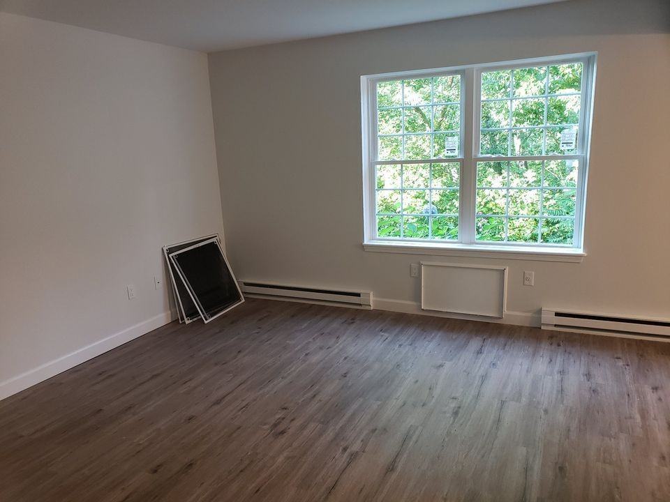 83 Glen Ridge Ct - Photo 7 of 11