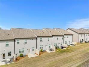 2537 Pearl Ridge Trce - Photo 4 of 45