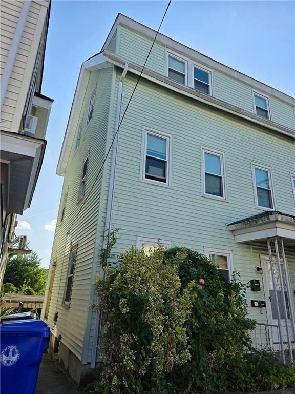 230 Washington St ##3 - Photo 3 of 20