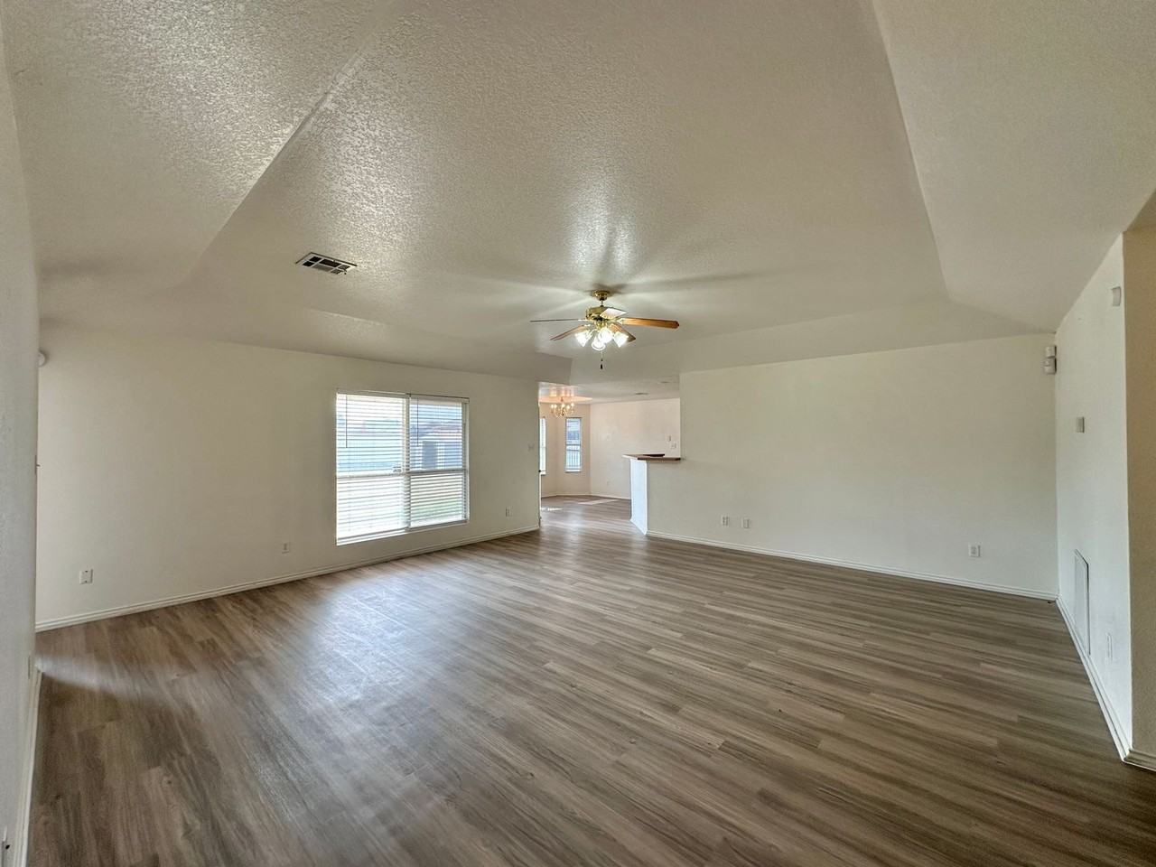 5309 Holster Dr - Photo 3 of 41