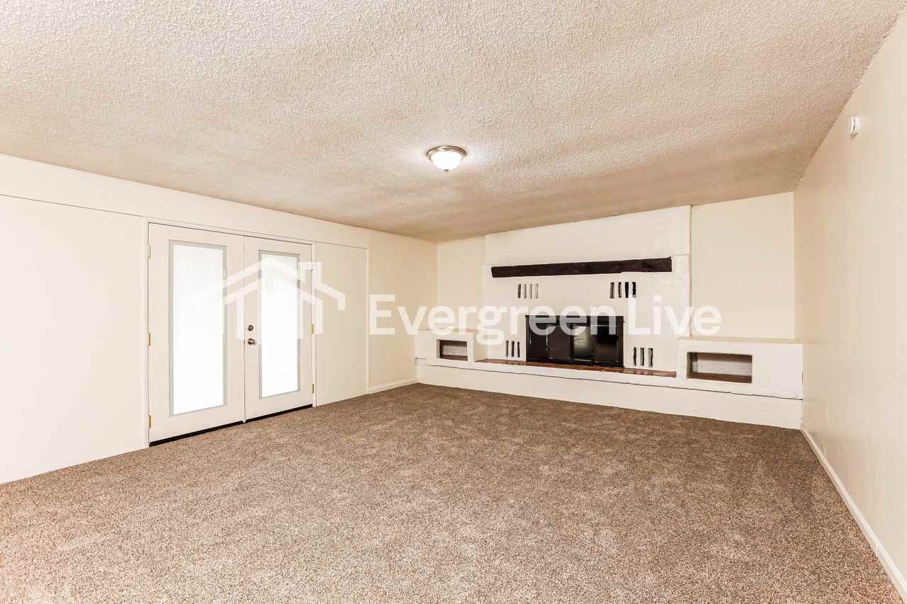 9545 E Harrison Cir - Photo 3 of 15