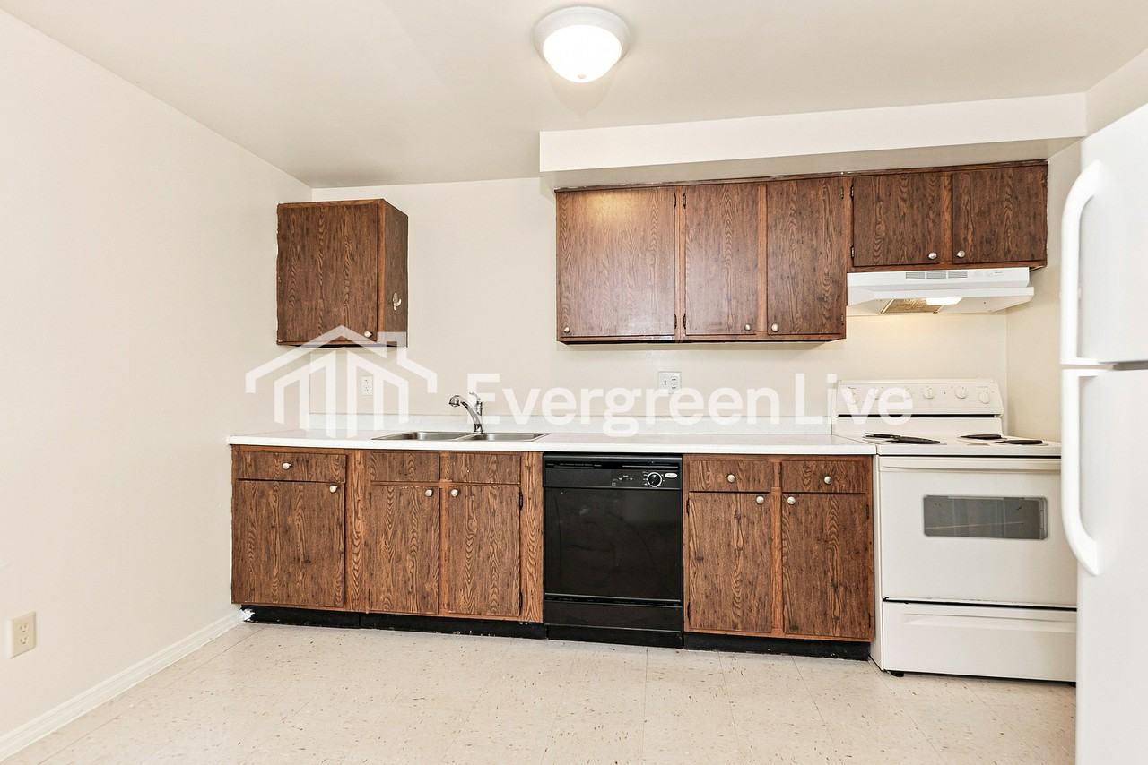8129 Mount Aetna St - Photo 6 of 15