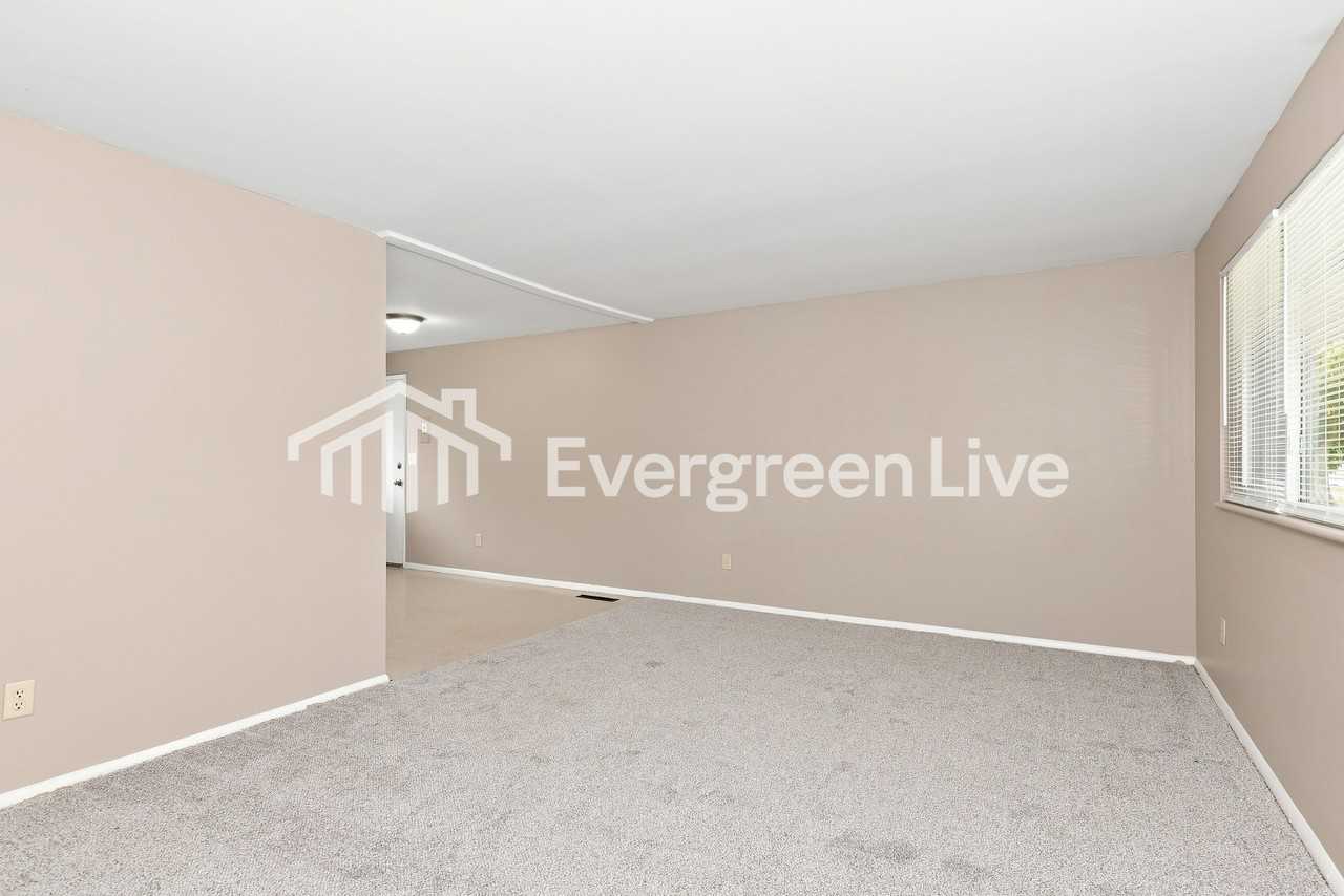 5516 Barnard Dr - Photo 2 of 15