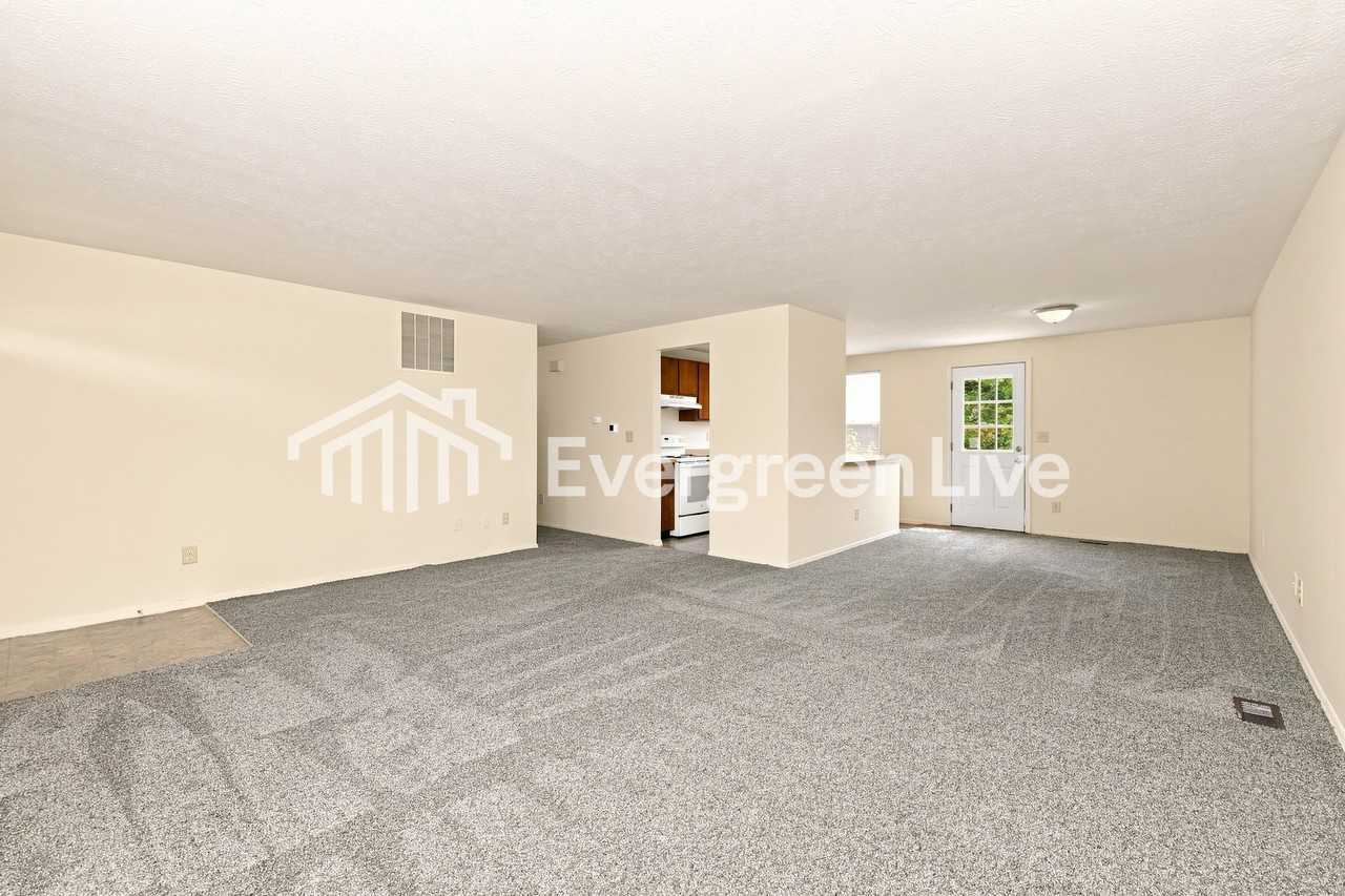 5738 Waynegate Rd - Photo 3 of 15