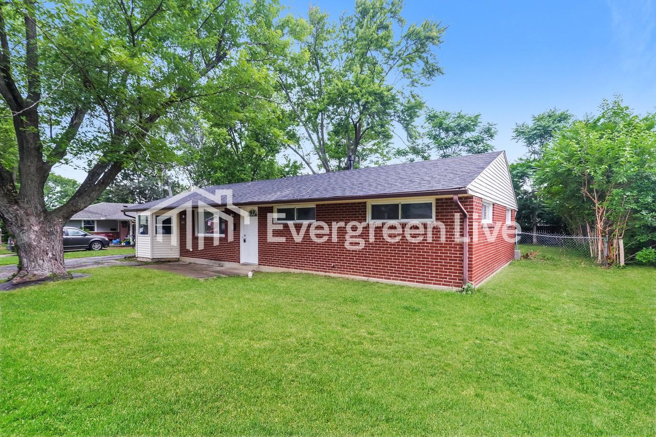 5013 Tewkesbury Dr - Photo 2 of 15