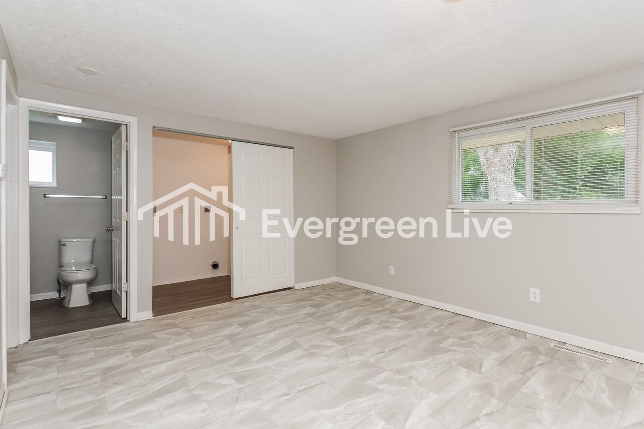 5013 Tewkesbury Dr - Photo 5 of 15
