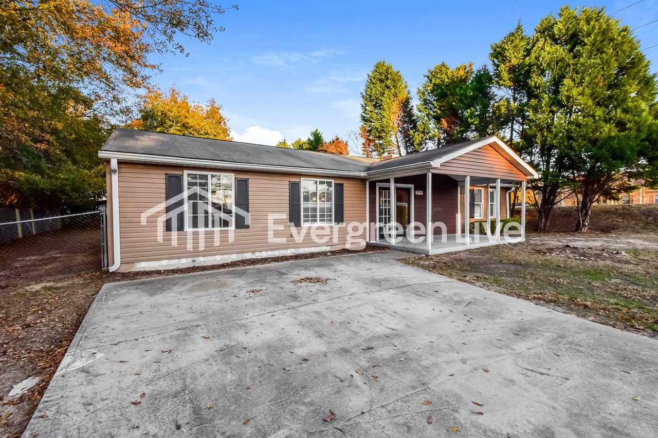 2700 Florentine Rd - Photo 2 of 15