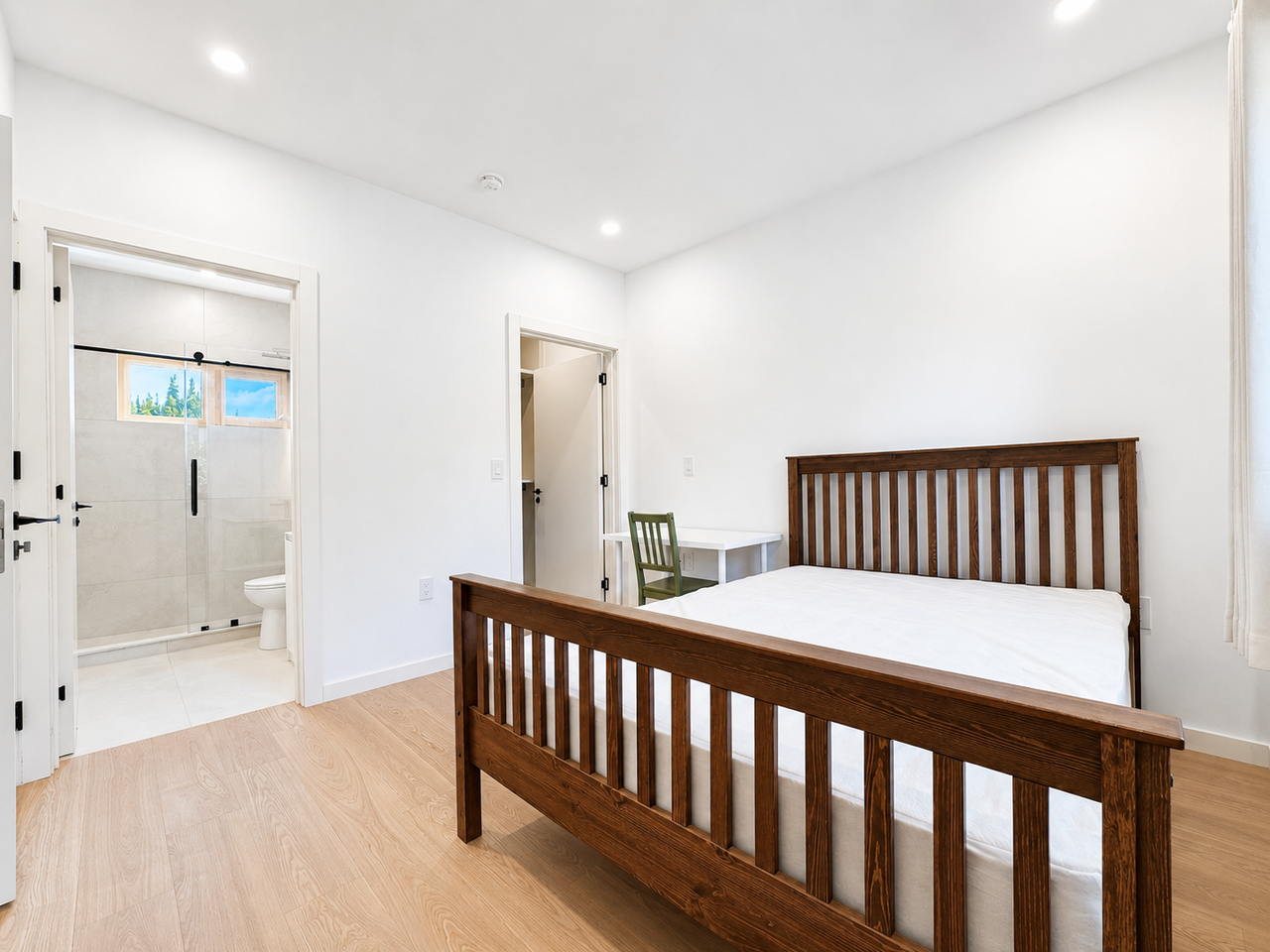 2249 West 33rd Avenue #3 - Photo 4 of 18