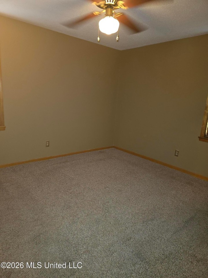 8209 Claiborne Dr - Photo 3 of 14