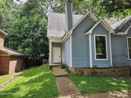 featured image of 472 Brendalwood Dr