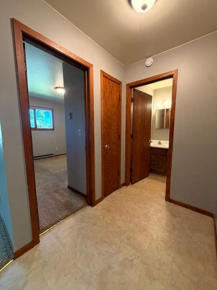 260 N. Front St - Photo 5 of 10