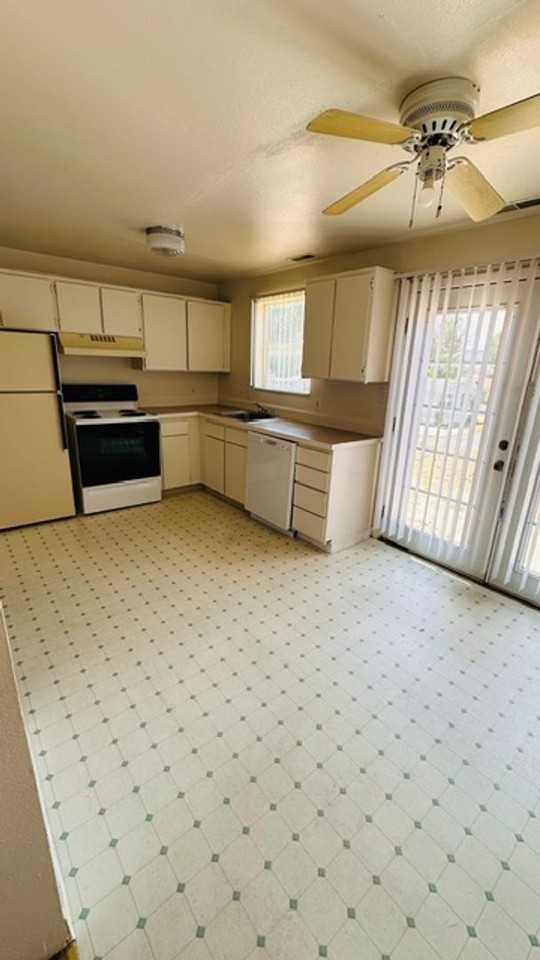 112 Skyline Dr Apt A - Photo 5 of 9