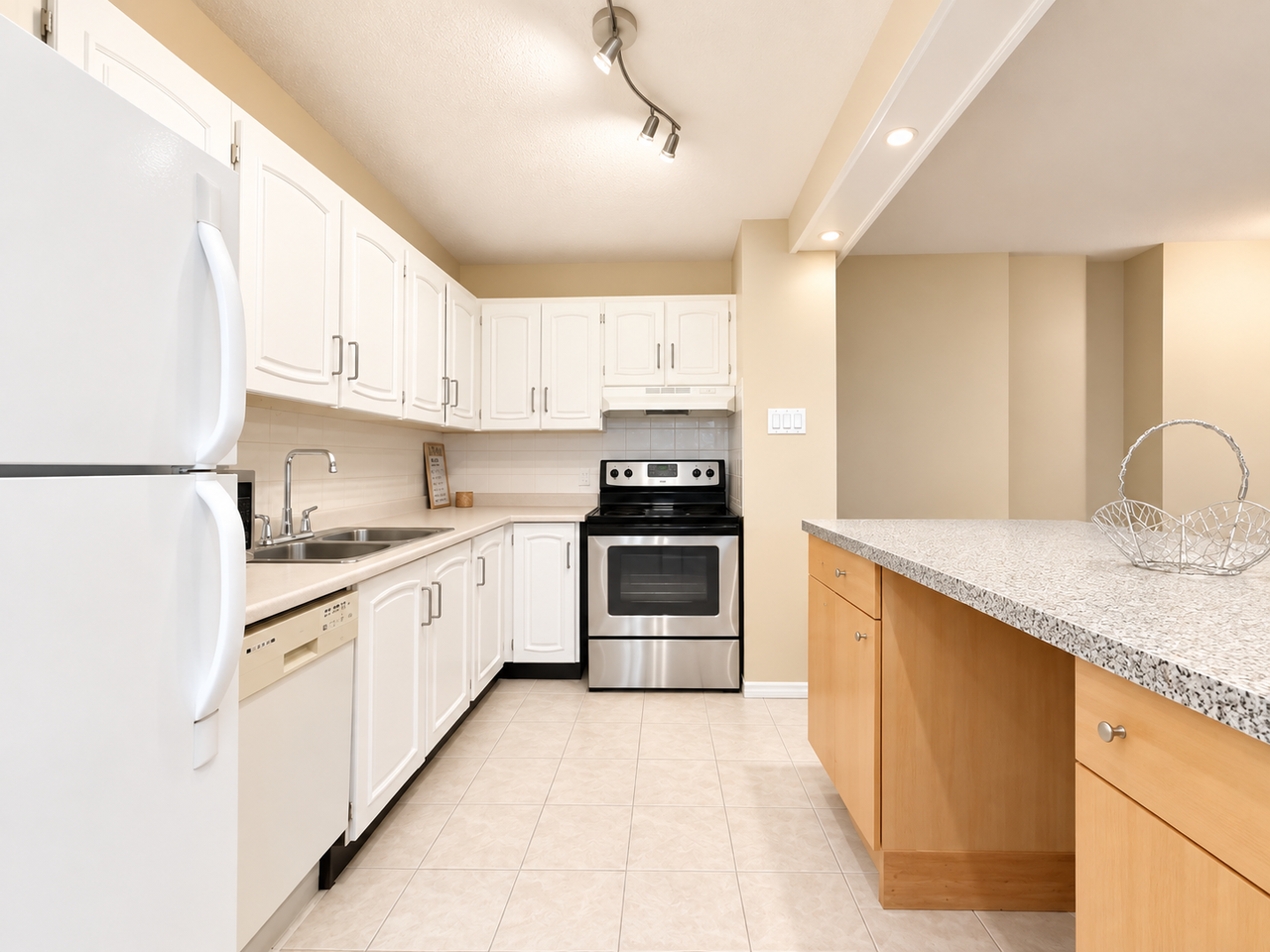 215 Glenridge Ave #509 - Photo 6 of 16