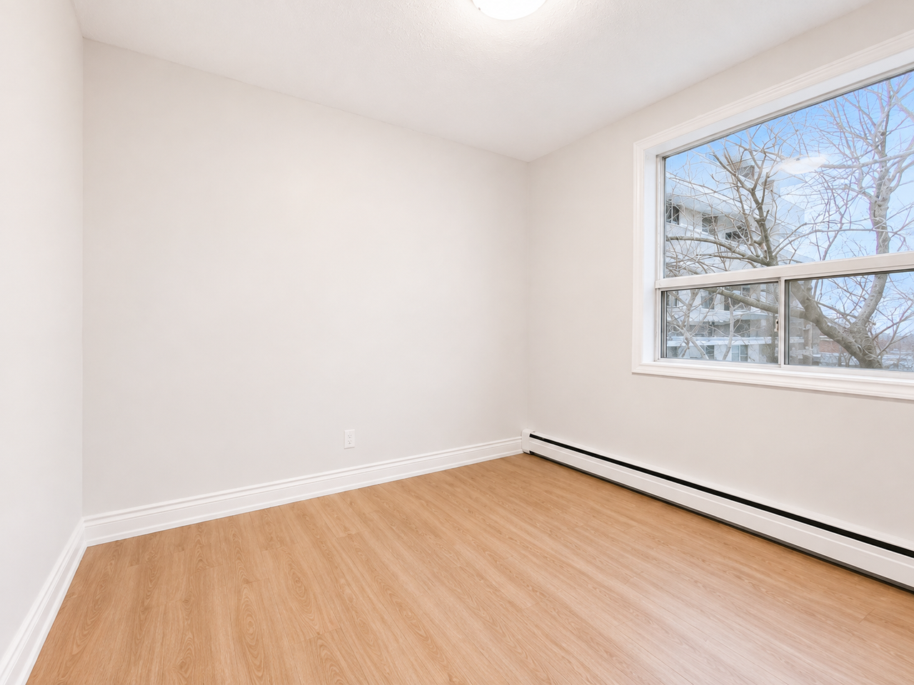 112 St Joseph'S Dr #307 - Photo 5 of 9
