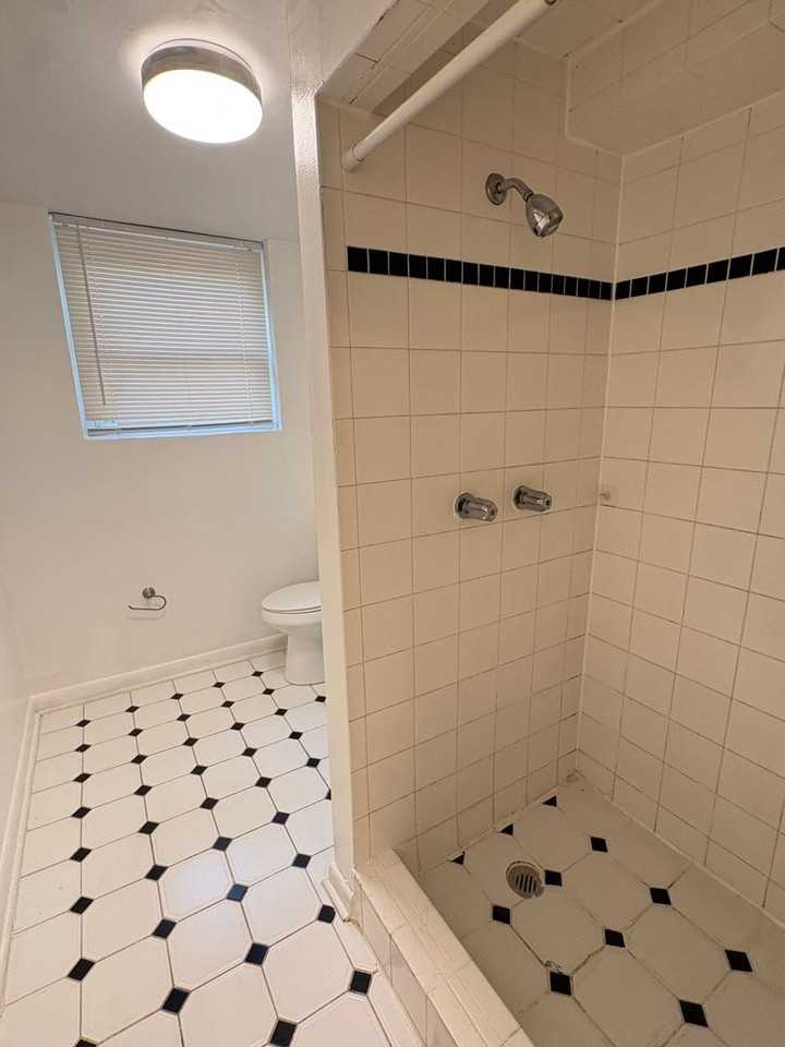 219-Hillcrest - Photo 4 of 6
