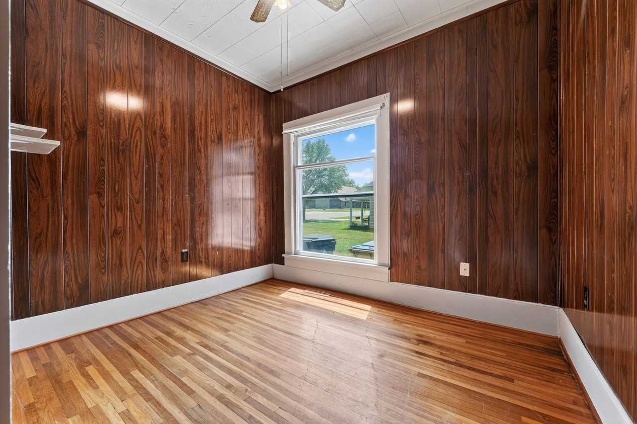 133 N Gorin St - Photo 5 of 16