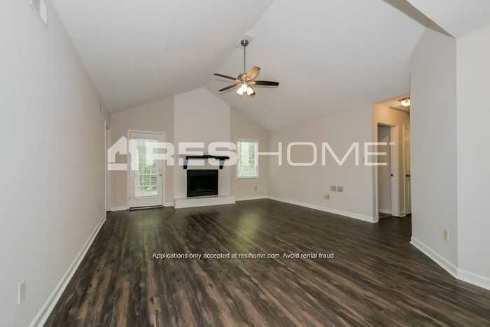 10 Homeport Dr - Photo 2 of 19