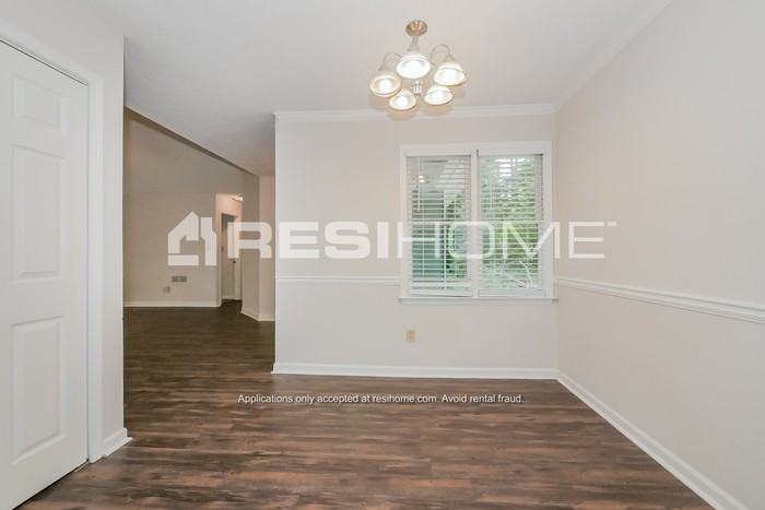 10 Homeport Dr - Photo 6 of 19
