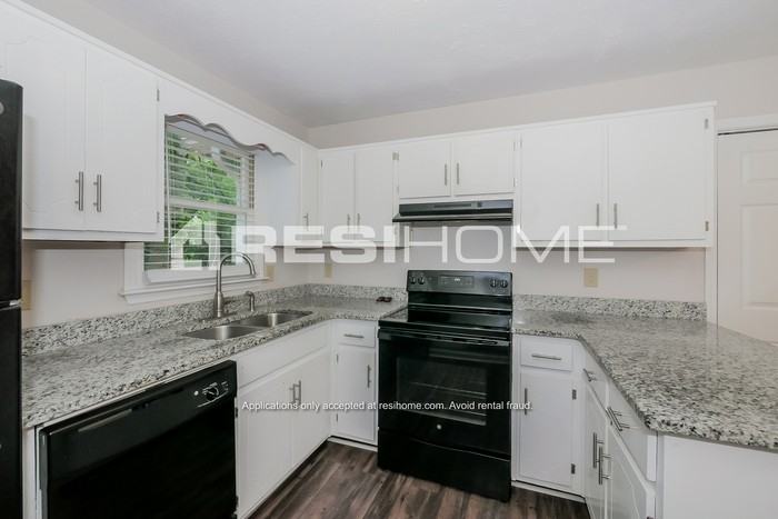 10 Homeport Dr - Photo 7 of 19