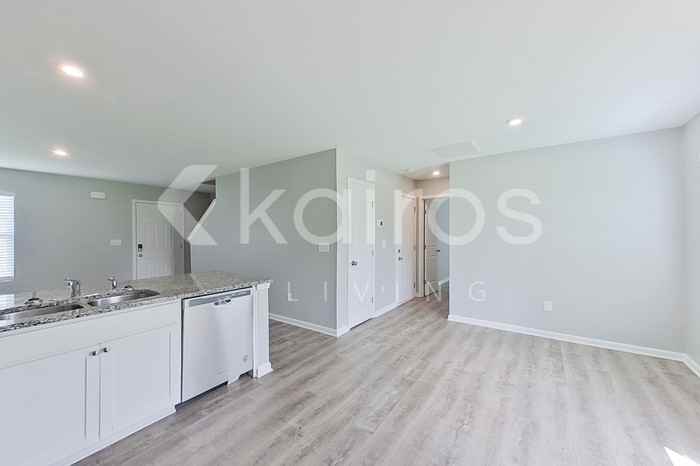861 Vistamount Path - Photo 7 of 30