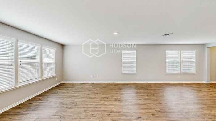 2716 Tobias Ln - Photo 6 of 30