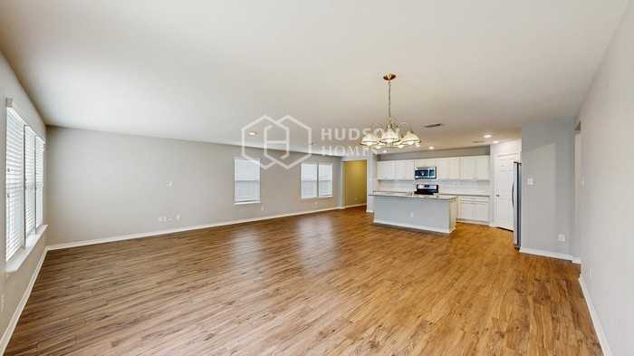 2716 Tobias Ln - Photo 7 of 30