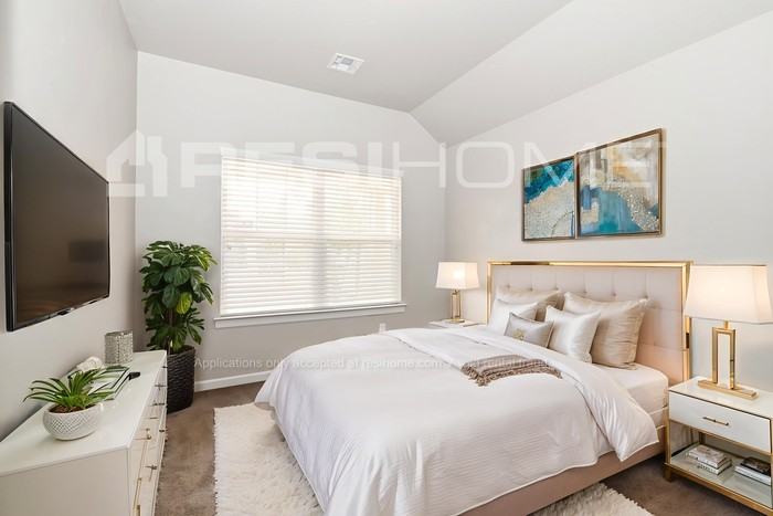 8161 Brighton Ave - Photo 7 of 17