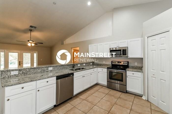 4304 Ne 20th Ct - Photo 6 of 16