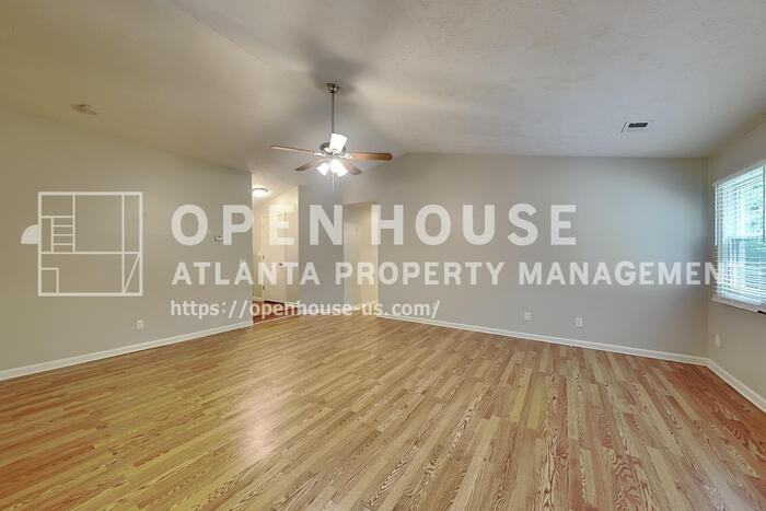 1719 Colemans Lndg - Photo 4 of 20
