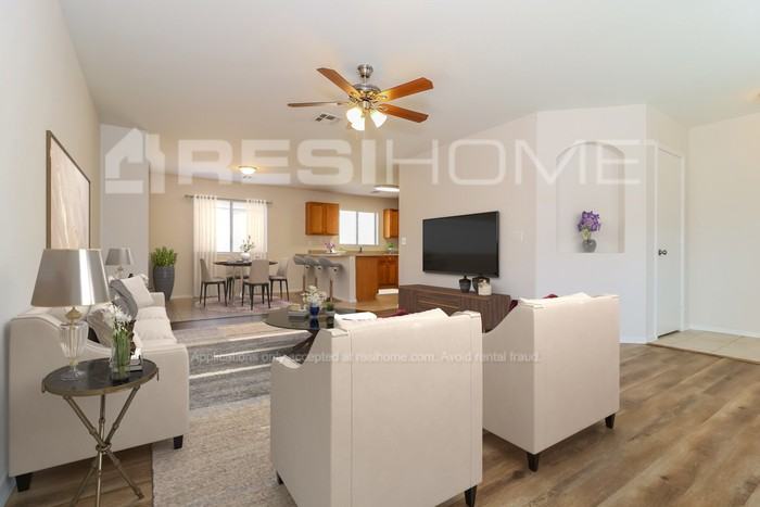 23403 W Cocopah St - Photo 4 of 17