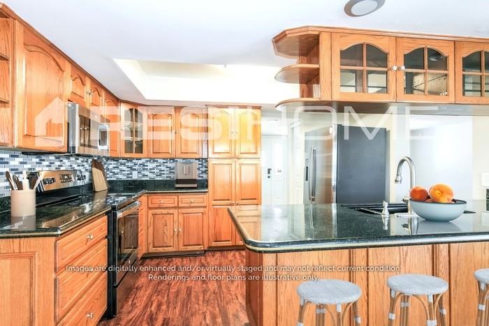 7109 Orchid Lake Rd - Photo 3 of 17