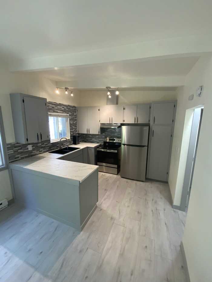 415 165th St S #1 - Photo 5 of 12