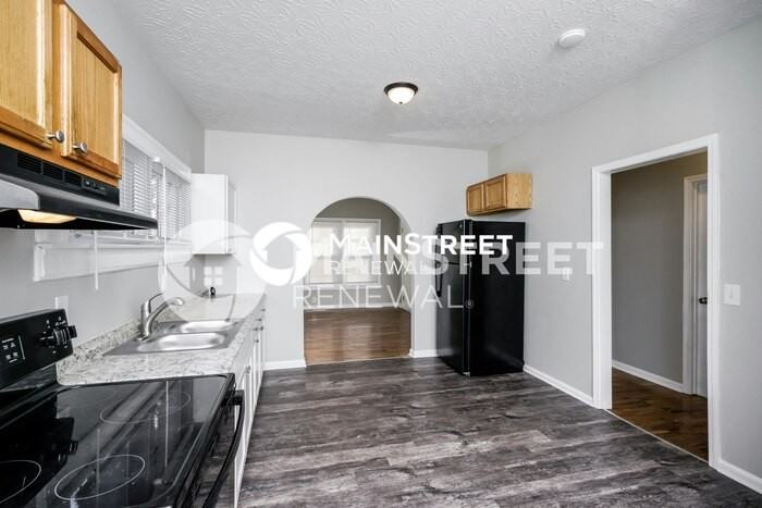 3923 Elliott Ave - Photo 7 of 17