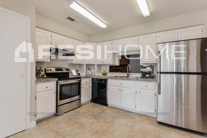 6249 Bamboo Ave - Photo 4 of 17