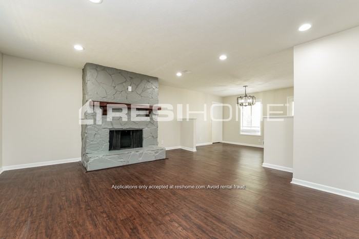 1763 Stag Dr Nw - Photo 3 of 20
