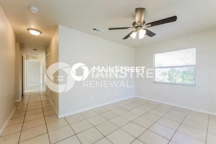 2612 63rd St W - Photo 4 of 14