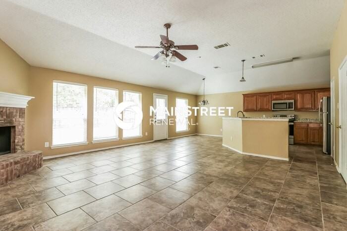 8005 Mcmurtry Dr - Photo 4 of 15