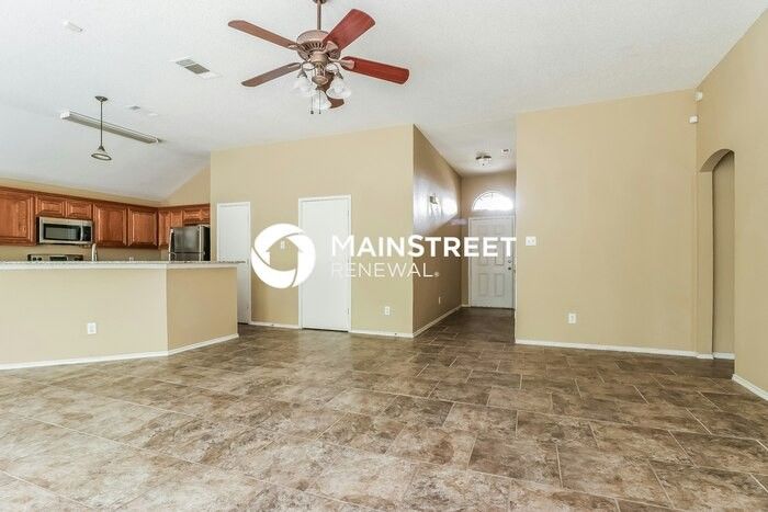 8005 Mcmurtry Dr - Photo 5 of 15