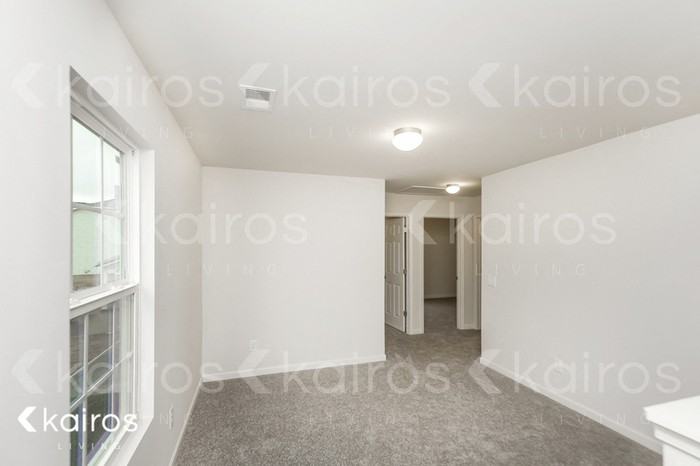 618 Cartecay Dr - Photo 6 of 17