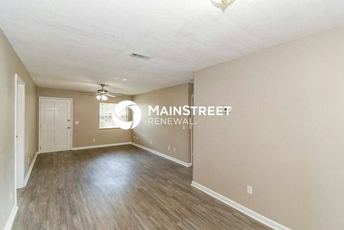 5562 Enchanted Dr - Photo 4 of 16