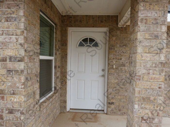 1305 Mission Dr #A - Photo 3 of 18