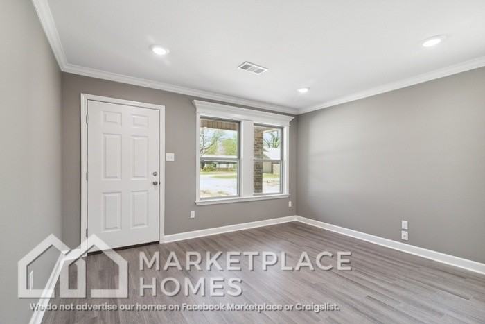 900 W 23rd St - Photo 2 of 28