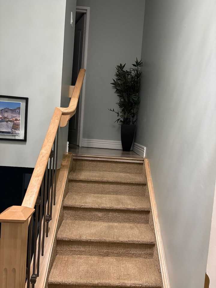 1123 - 1123 13 Ave Sw - Photo 2 of 11