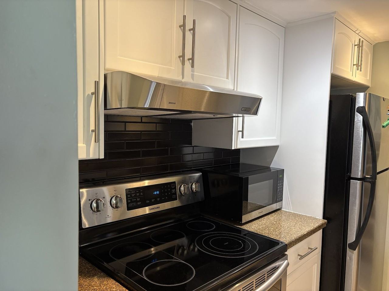 1123 - 1123 13 Ave Sw - Photo 6 of 11
