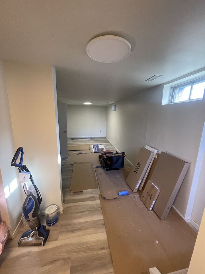 209 21 Ave Nw - Photo 4 of 8
