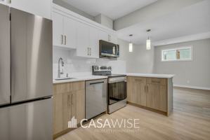featured image of 1067 Berg Pl