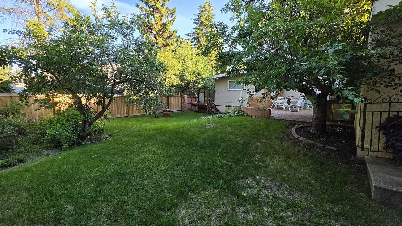 4807 Lansdowne Dr Nw - Photo 5 of 50