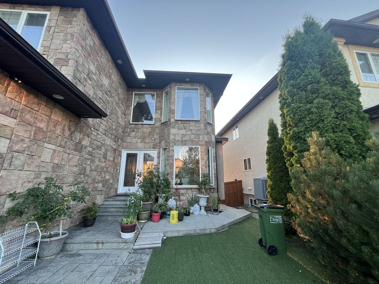 16920 76 St Nw - Photo 4 of 28